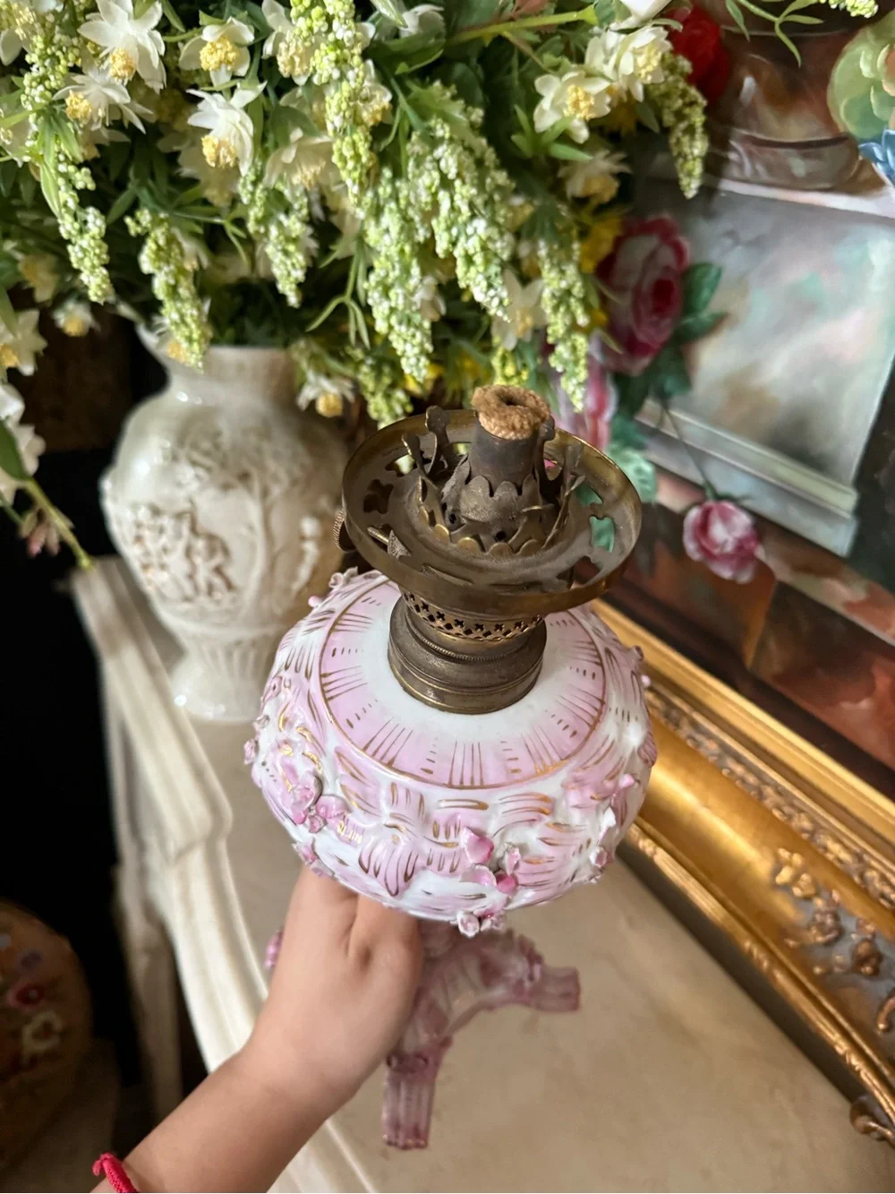 Porcelain pink oil lamp
